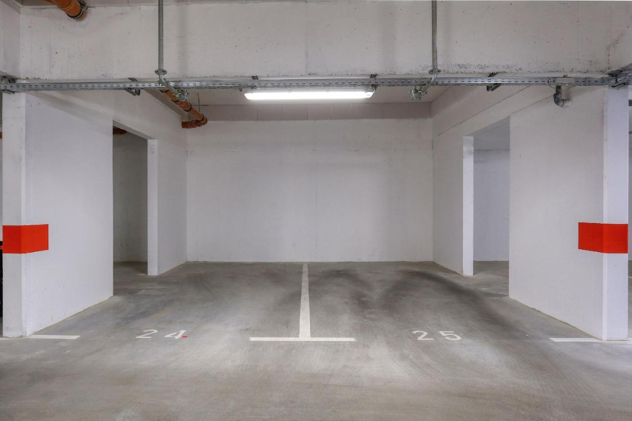 Barbara With Private Parking In The Garage Zadar